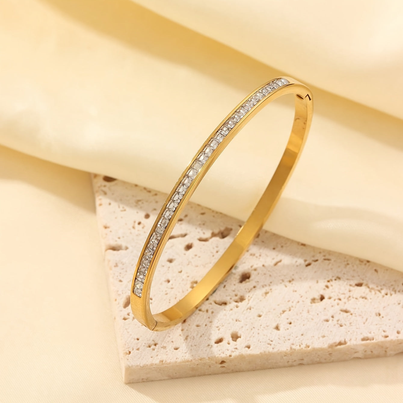 5pcs Women’s 18K Gold-Plated Multicolor Bracelets – Unique Fashion Gift Set